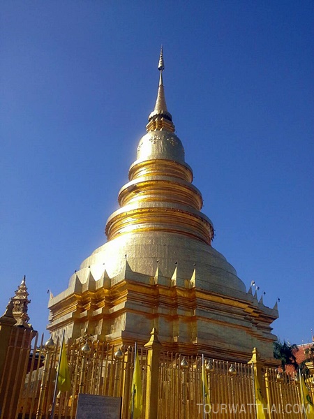 Wat Phrathat Hariphunchai (1)
