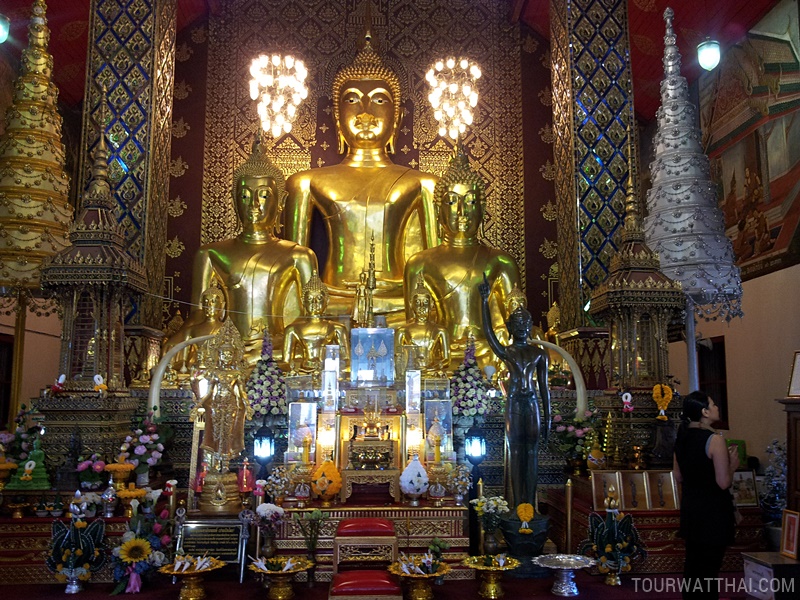 Wat Phrathat Hariphunchai (7)