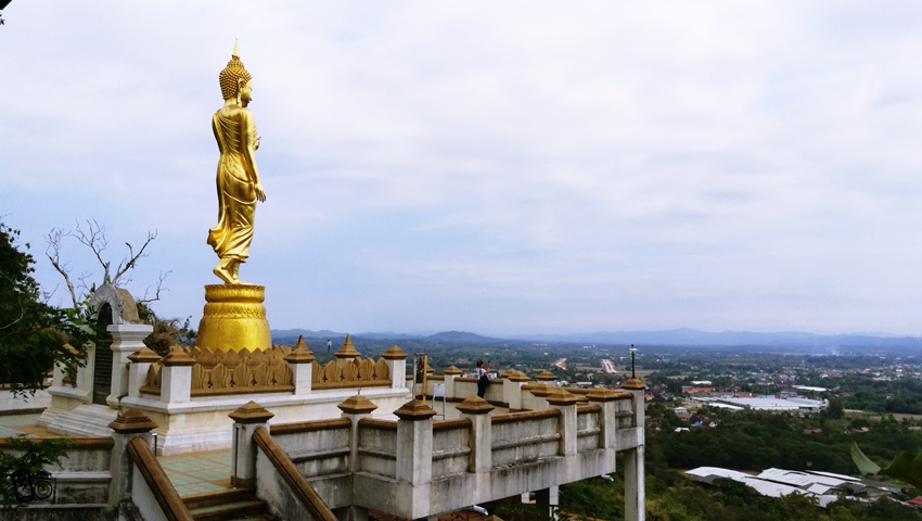 Wat Phra Thai Khao Noi1