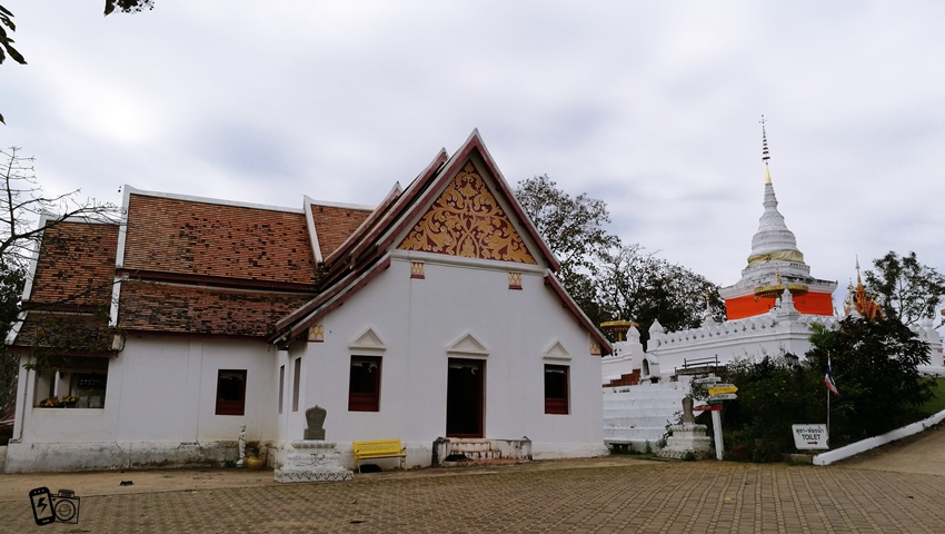 Wat Phra Thai Khao Noi4