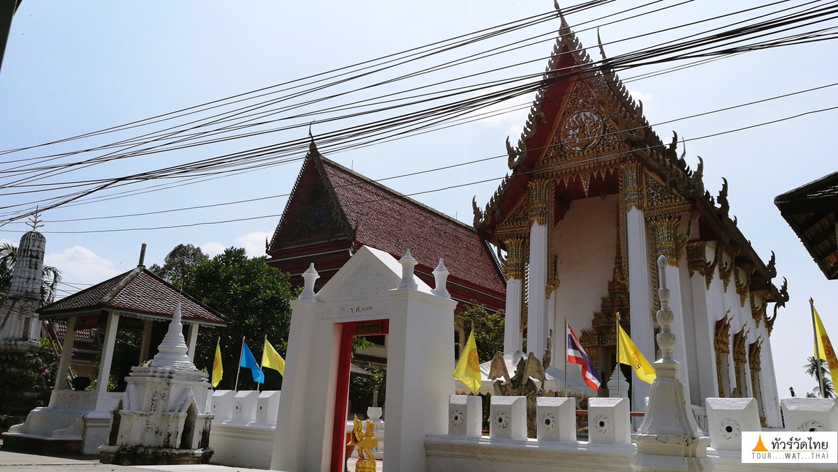 Wat-Pa-Lelai Wat Chimphil