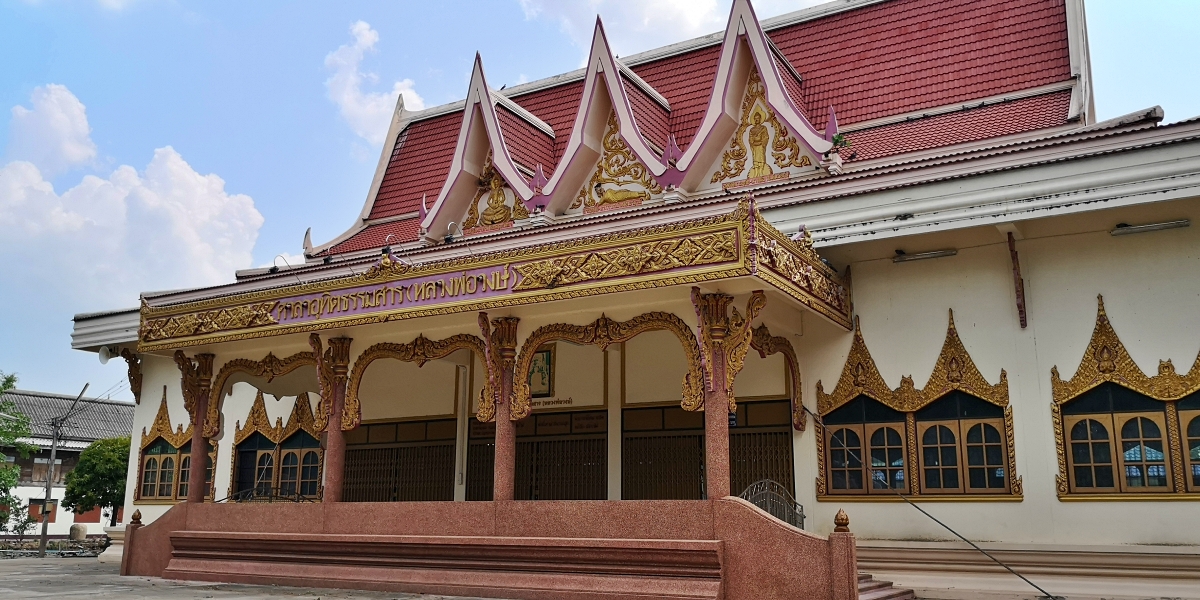 Wat Phichai Puranaram2