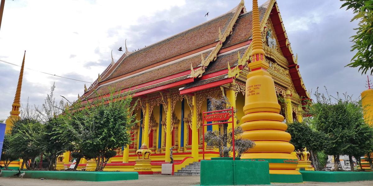 Wat Ruak, Phra Pra Daeng, Samut Prakan01